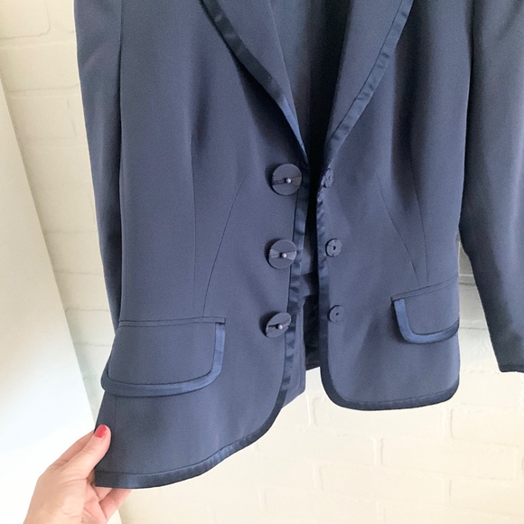 Luisa Spagnoli Women’s Blazer Silk Navy Blue Satin trims Suiting Tailoring Sz M - Picture 5 of 16